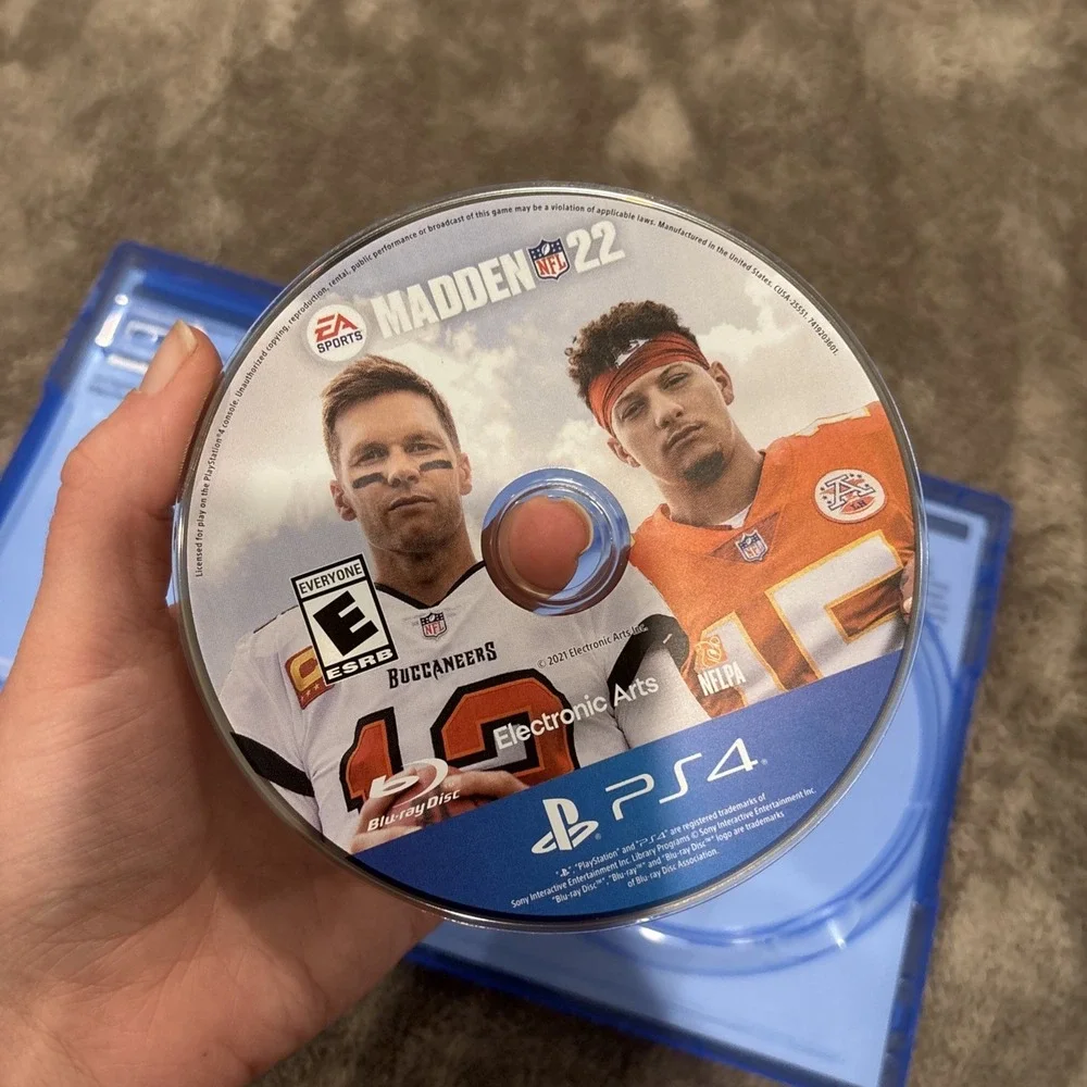 PS4‎ Madden 22 NFL PlayStation 4 Game with Case